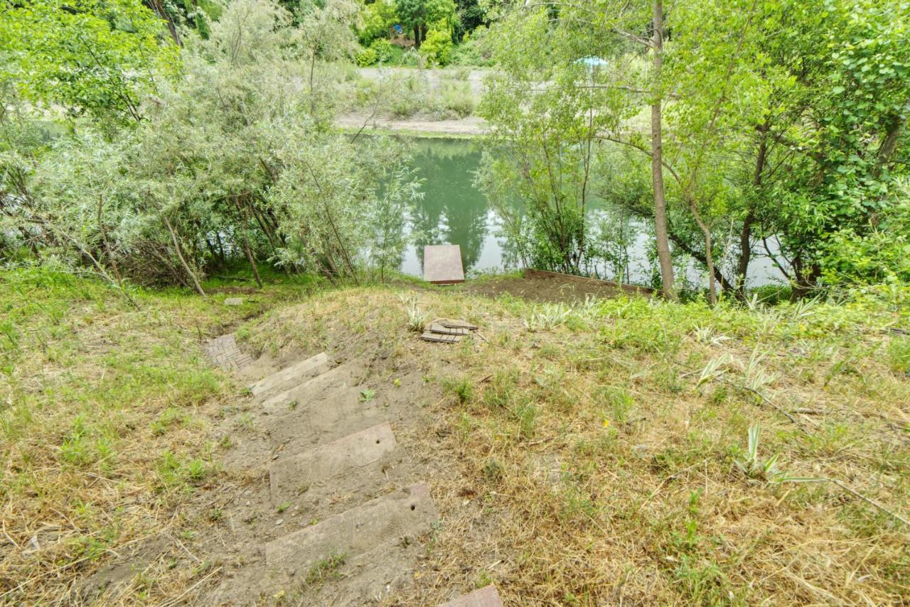 Rivers Breeze Relaxing Riverside Cabin With Private Suite Kayaks Healdsburg Εξωτερικό φωτογραφία
